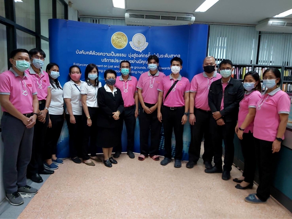 ﻿กรมบังคับคดี จัดโครงการไกล่เกลี่ยทั่วไทยร่วมใจช่วยเหลือลูกหนี้ที่ได้รับผลกระทบจากไวรัสโคโรนา 2019 (COVID - 19) ได้สำเร็จทุนทรัพย์กว่า 10 ล้านบาท